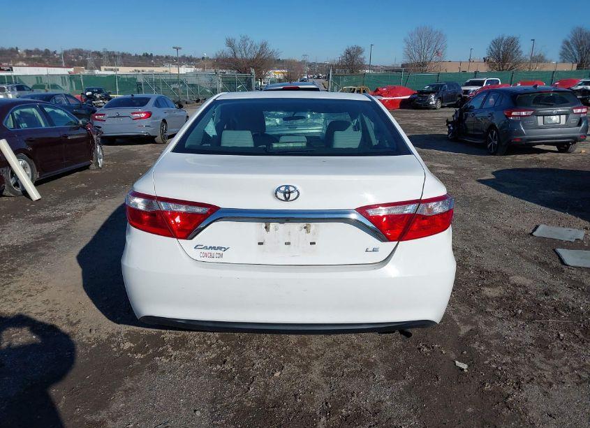 Photo 16 of 2017 Toyota Camry LE (VIN 4T1BF1FK6HU781631)