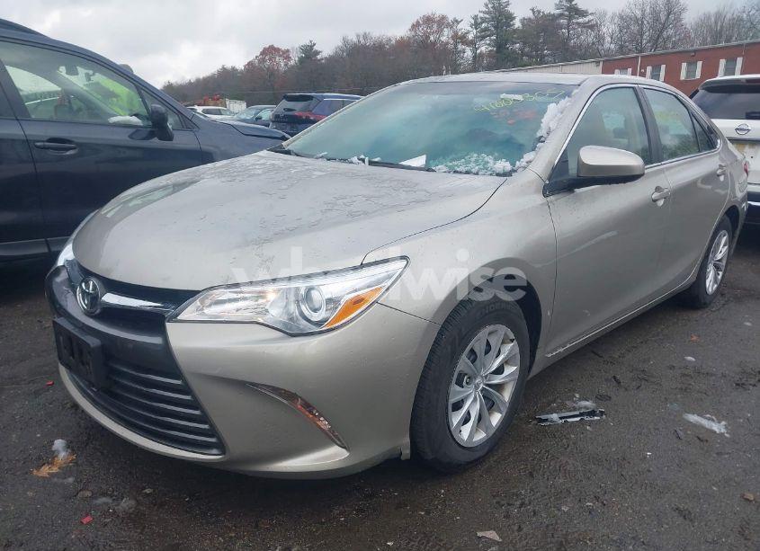 Photo 2 of 2017 Toyota Camry LE (VIN 4T1BF1FK6HU792242)