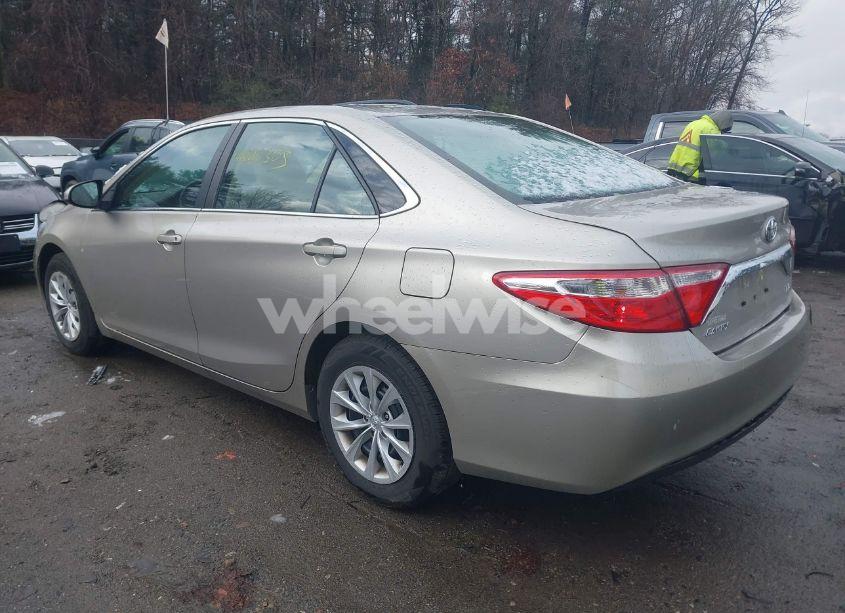 Photo 3 of 2017 Toyota Camry LE (VIN 4T1BF1FK6HU792242)