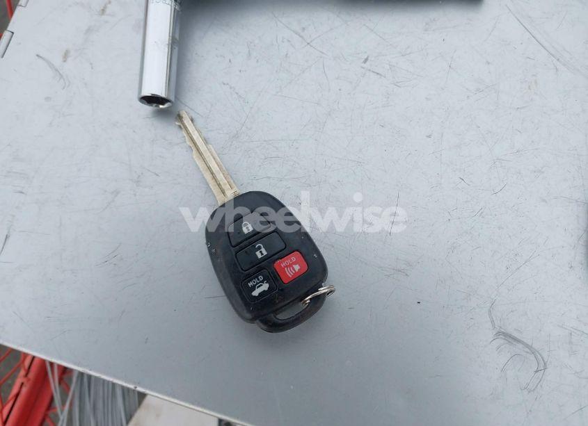 Photo 11 of 2017 Toyota Camry LE (VIN 4T1BF1FK6HU795920)