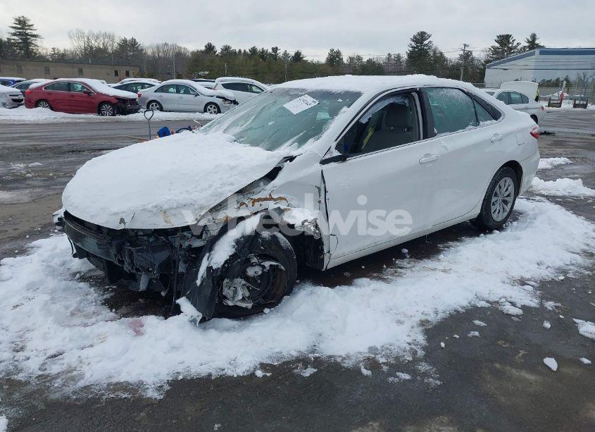 Photo 2 of 2017 Toyota Camry LE (VIN 4T1BF1FK6HU795920)