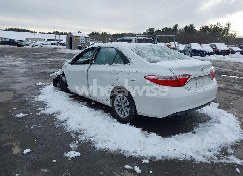 Photo 3 of 2017 Toyota Camry LE (VIN 4T1BF1FK6HU795920)