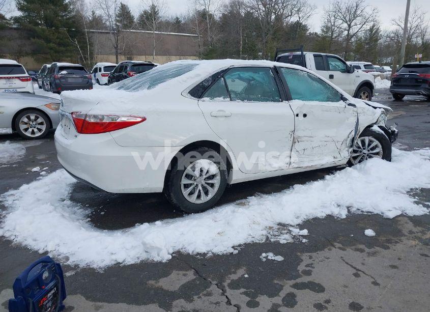 Photo 4 of 2017 Toyota Camry LE (VIN 4T1BF1FK6HU795920)