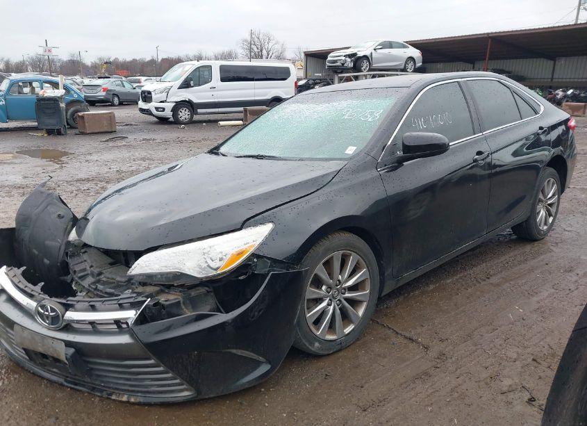 Photo 2 of 2017 Toyota Camry XLE (VIN 4T1BF1FK6HU796758)