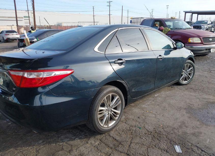 Photo 4 of 2017 Toyota Camry SE (VIN 4T1BF1FK6HU806091)