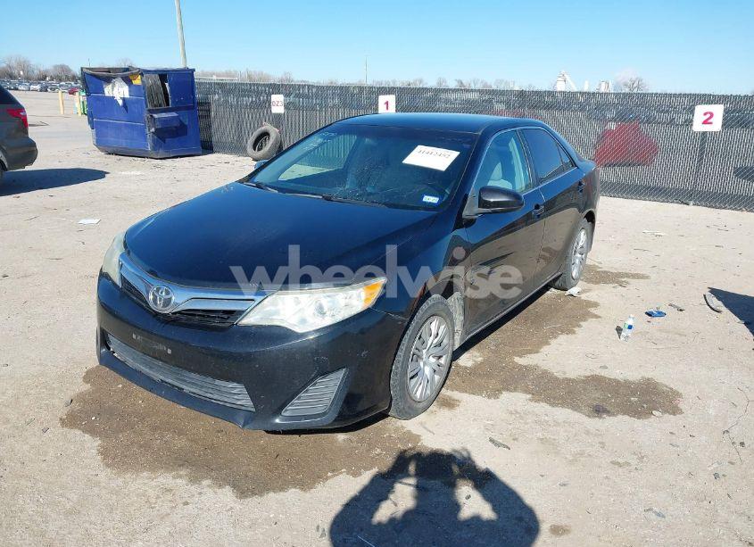 Photo 2 of 2012 Toyota Camry LE (VIN 4T1BF1FK7CU003444)