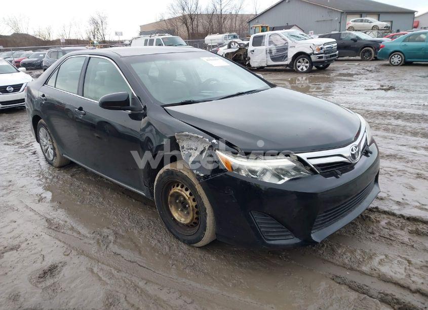 2012 Toyota Camry LE (VIN 4T1BF1FK7CU005128) main photo