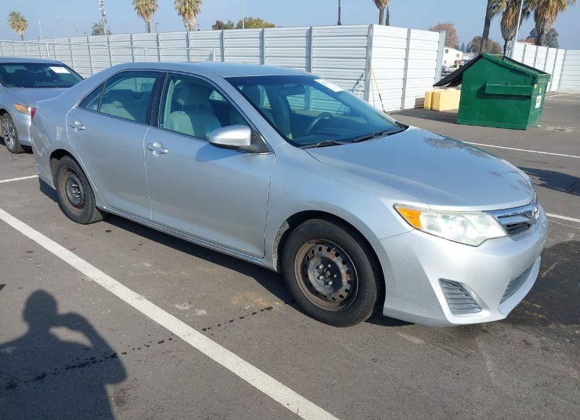 2012 Toyota Camry LE (VIN 4T1BF1FK7CU022642) main photo