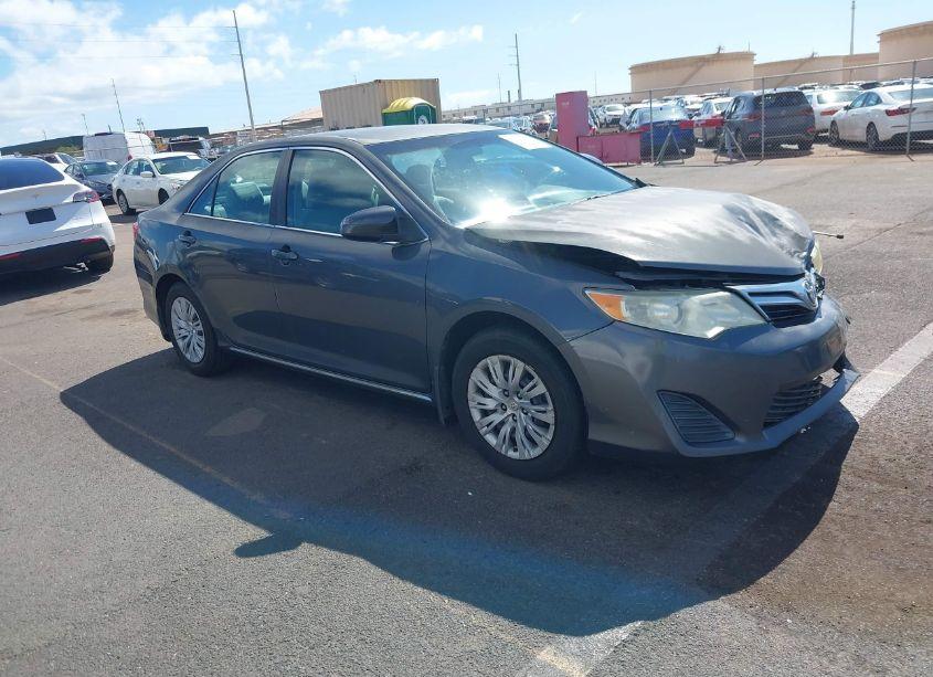 2012 Toyota Camry LE (VIN 4T1BF1FK7CU034337) main photo
