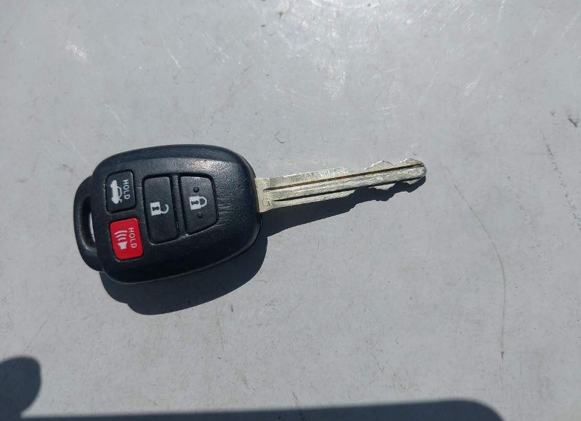 Photo 11 of 2012 Toyota Camry LE (VIN 4T1BF1FK7CU034337)