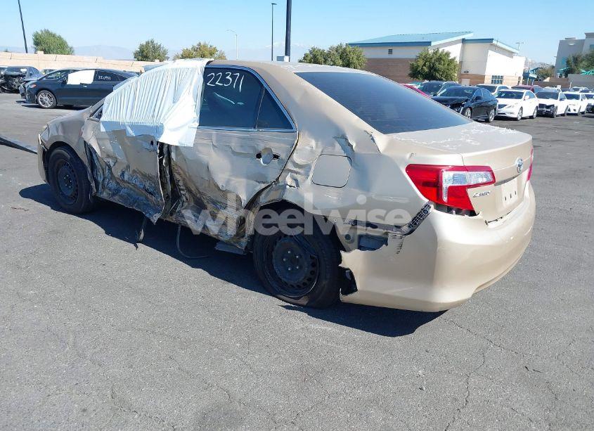 Photo 3 of 2012 Toyota Camry LE (VIN 4T1BF1FK7CU034807)