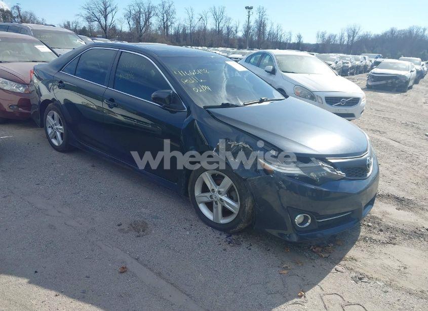 2012 Toyota Camry SE (VIN 4T1BF1FK7CU038680) main photo