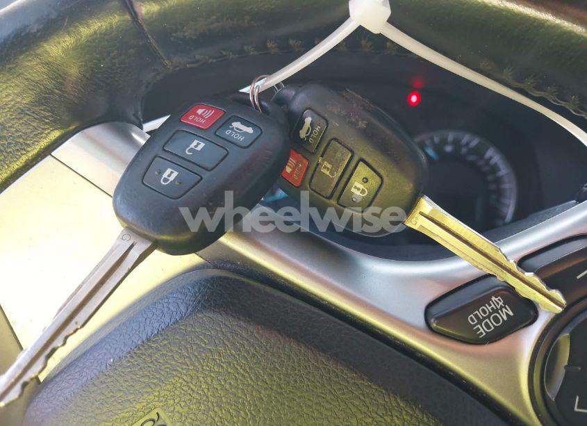 Photo 11 of 2012 Toyota Camry SE (VIN 4T1BF1FK7CU038680)