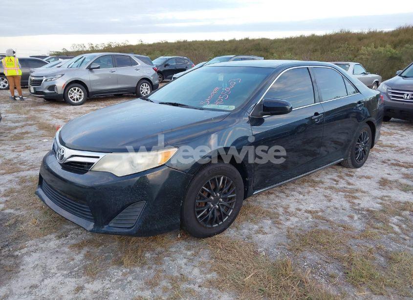 Photo 2 of 2012 Toyota Camry LE (VIN 4T1BF1FK7CU044608)