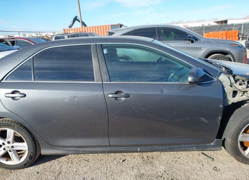 Photo 13 of 2012 Toyota Camry SE (VIN 4T1BF1FK7CU049520)
