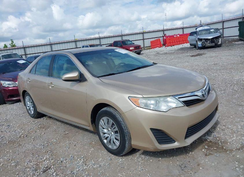 2012 Toyota Camry LE (VIN 4T1BF1FK7CU072568) main photo