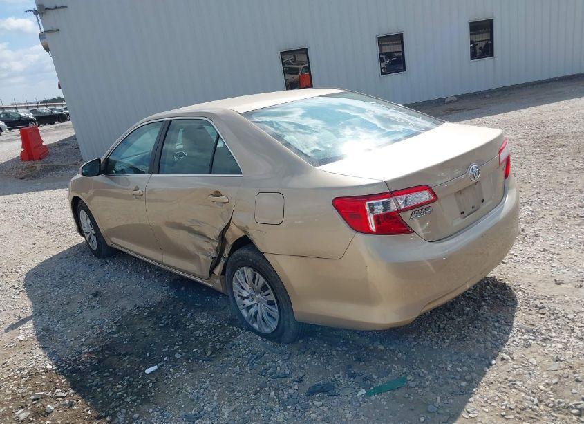 Photo 3 of 2012 Toyota Camry LE (VIN 4T1BF1FK7CU072568)