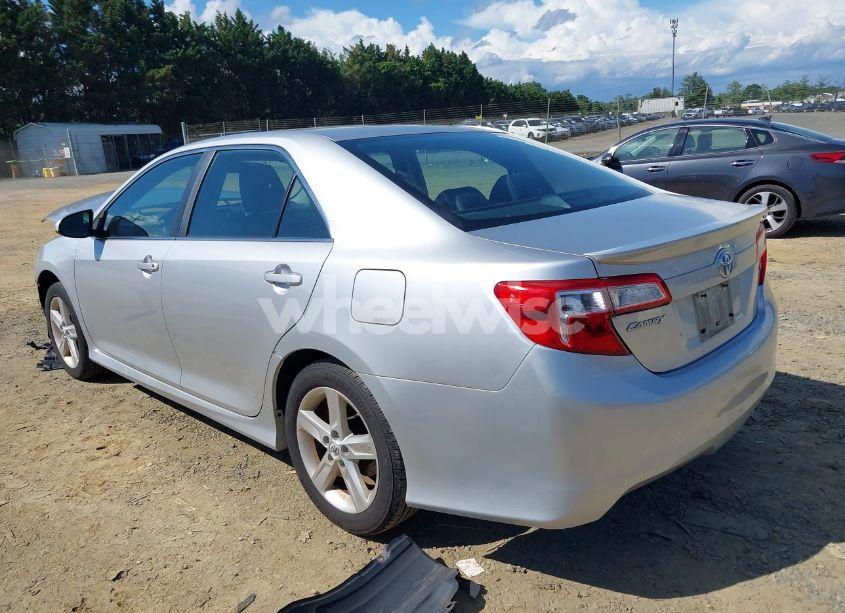 Photo 3 of 2012 Toyota Camry SE (VIN 4T1BF1FK7CU093081)