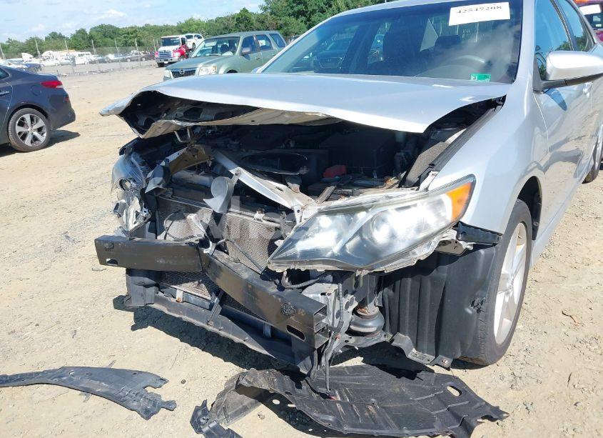 Photo 6 of 2012 Toyota Camry SE (VIN 4T1BF1FK7CU093081)