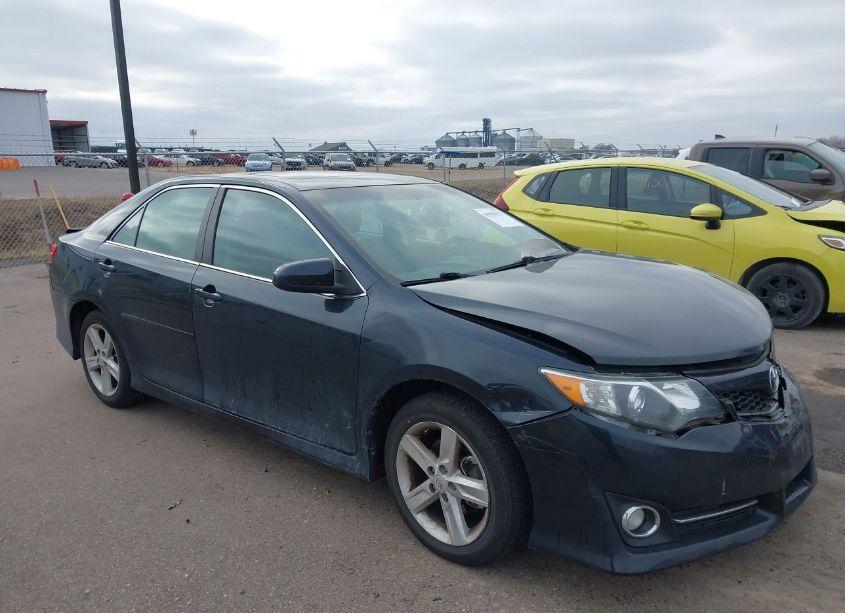 2012 Toyota Camry SE (VIN 4T1BF1FK7CU113264) main photo