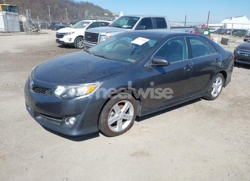 Photo 2 of 2012 Toyota Camry SE (VIN 4T1BF1FK7CU131960)