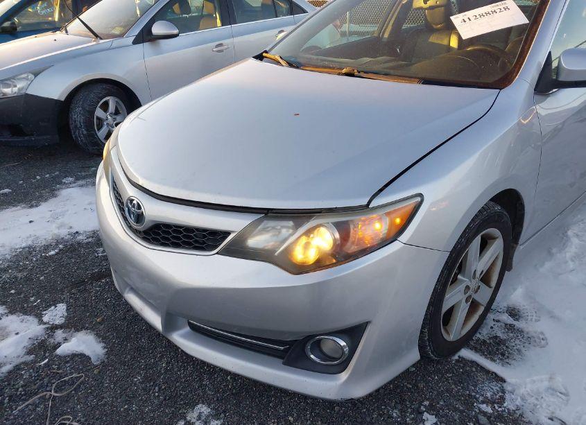 Photo 2 of 2012 Toyota Camry SE (VIN 4T1BF1FK7CU142067)