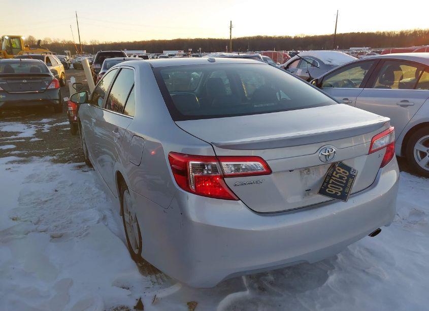 Photo 3 of 2012 Toyota Camry SE (VIN 4T1BF1FK7CU142067)