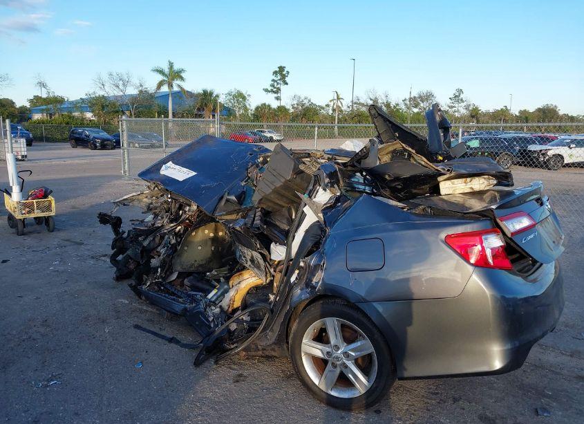 Photo 3 of 2012 Toyota Camry SE (VIN 4T1BF1FK7CU154901)