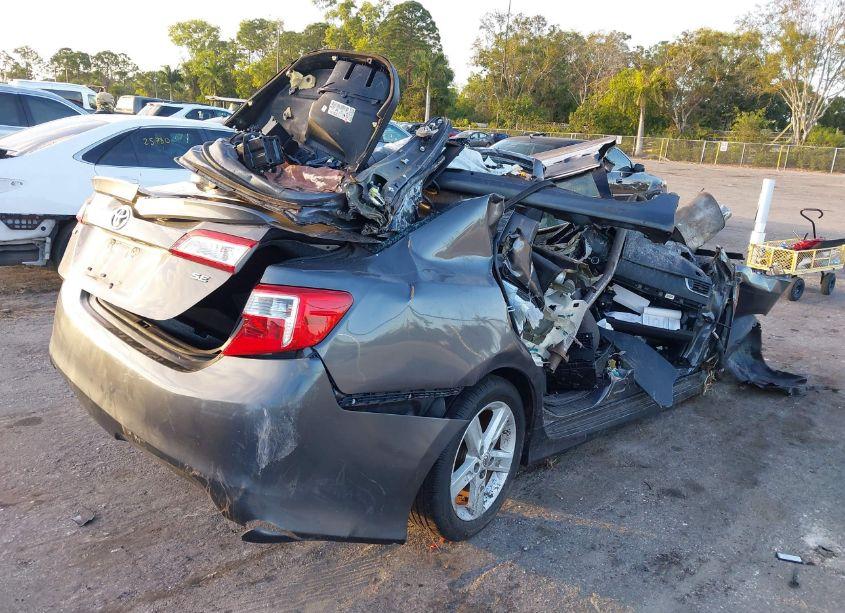 Photo 4 of 2012 Toyota Camry SE (VIN 4T1BF1FK7CU154901)