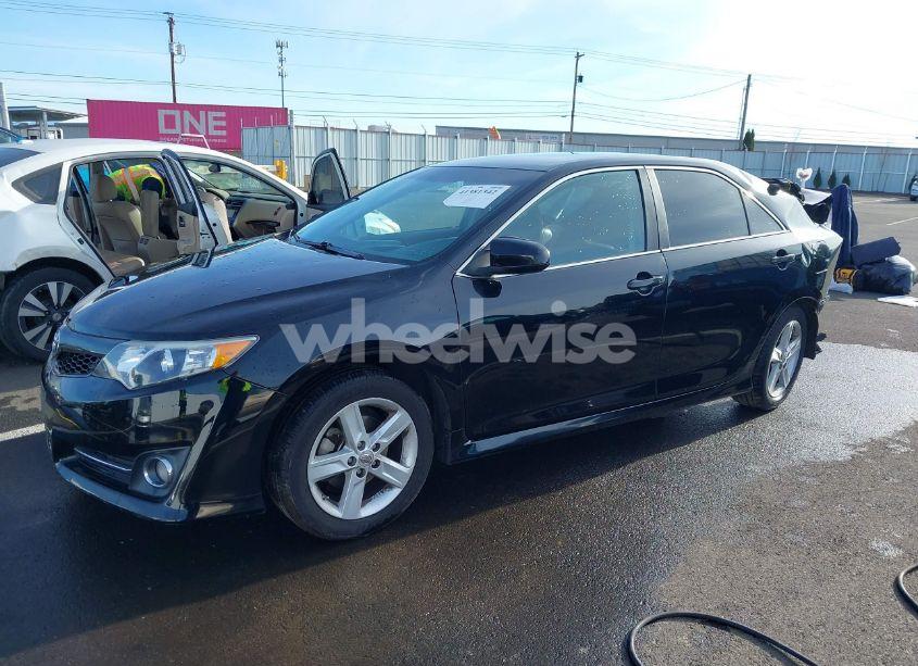 Photo 2 of 2012 Toyota Camry SE (VIN 4T1BF1FK7CU172458)