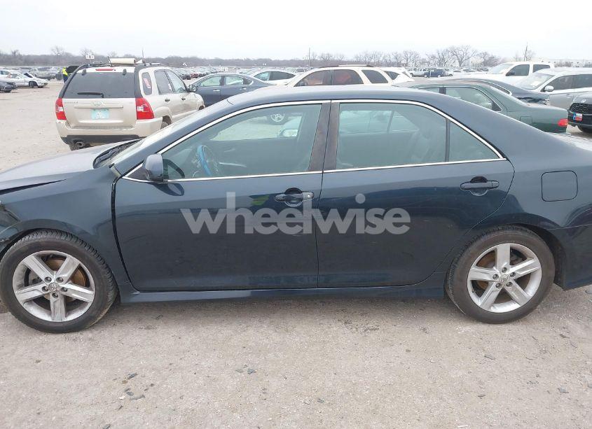 Photo 15 of 2012 Toyota Camry SE (VIN 4T1BF1FK7CU175991)