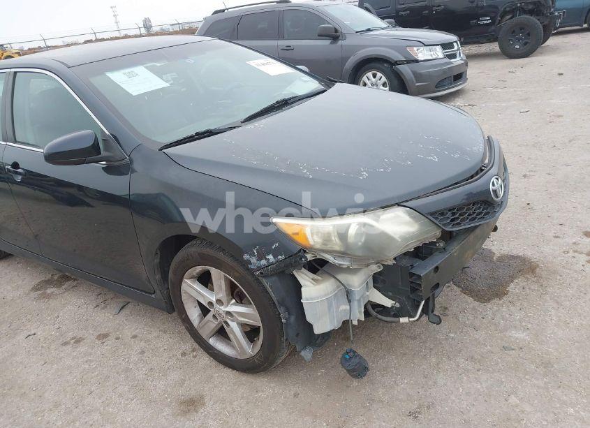 Photo 18 of 2012 Toyota Camry SE (VIN 4T1BF1FK7CU175991)