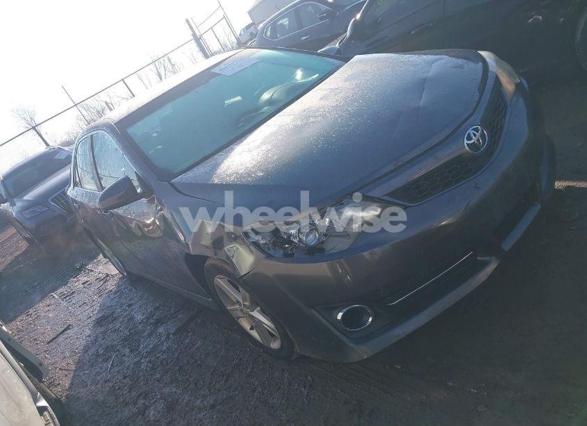 2012 Toyota Camry SE (VIN 4T1BF1FK7CU192970) main photo