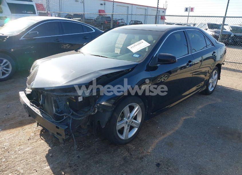 Photo 2 of 2012 Toyota Camry SE (VIN 4T1BF1FK7CU199806)