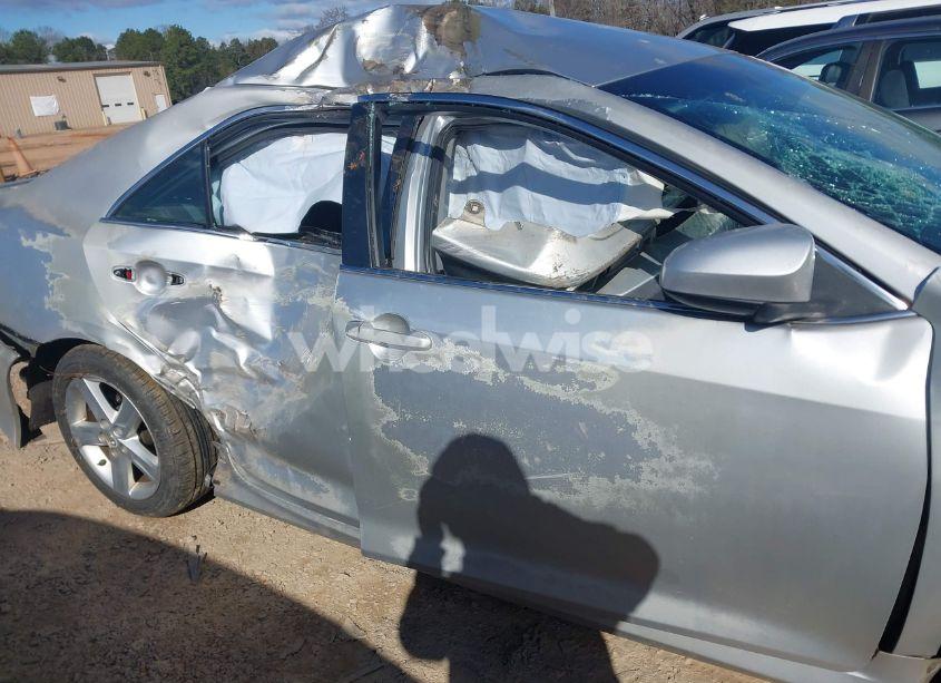 Photo 13 of 2012 Toyota Camry SE (VIN 4T1BF1FK7CU200341)