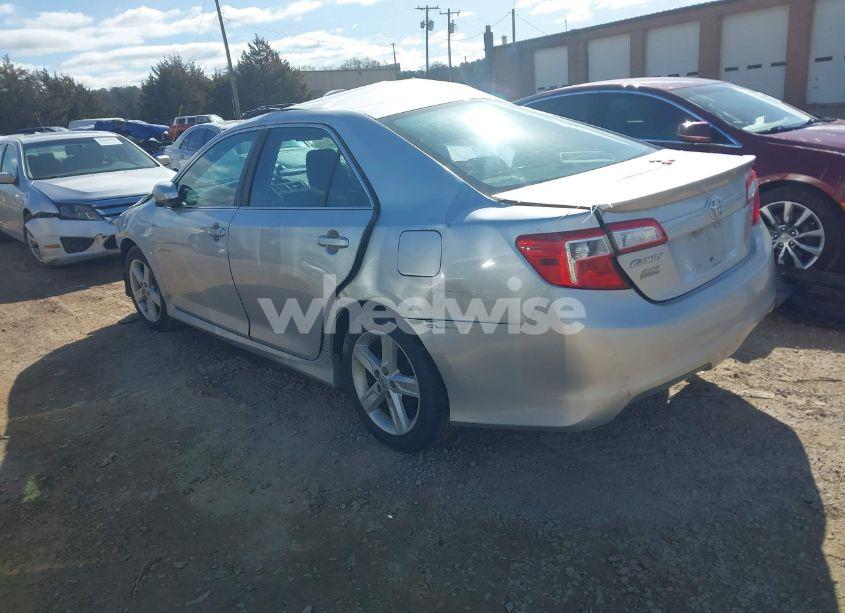 Photo 3 of 2012 Toyota Camry SE (VIN 4T1BF1FK7CU200341)