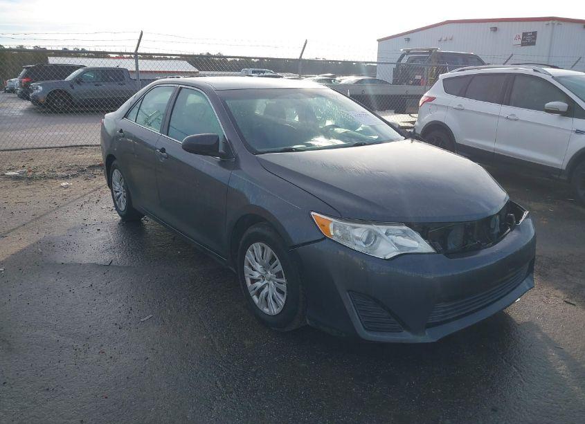 2012 Toyota Camry L (VIN 4T1BF1FK7CU500767) main photo