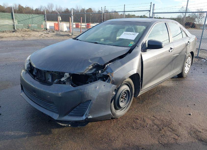 Photo 2 of 2012 Toyota Camry L (VIN 4T1BF1FK7CU500767)