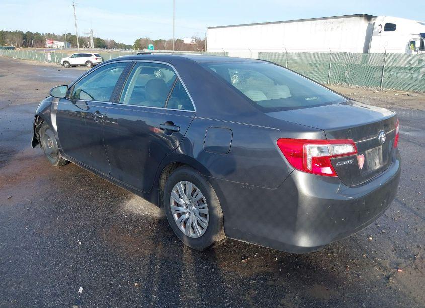 Photo 3 of 2012 Toyota Camry L (VIN 4T1BF1FK7CU500767)