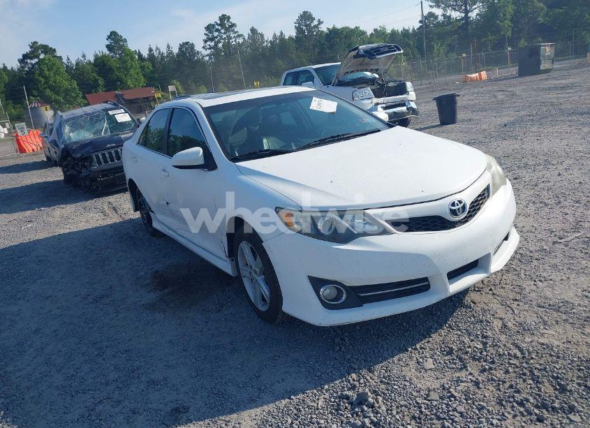 2012 Toyota Camry SE (VIN 4T1BF1FK7CU576506) main photo