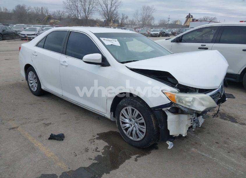 2012 Toyota Camry LE (VIN 4T1BF1FK7CU589076) main photo