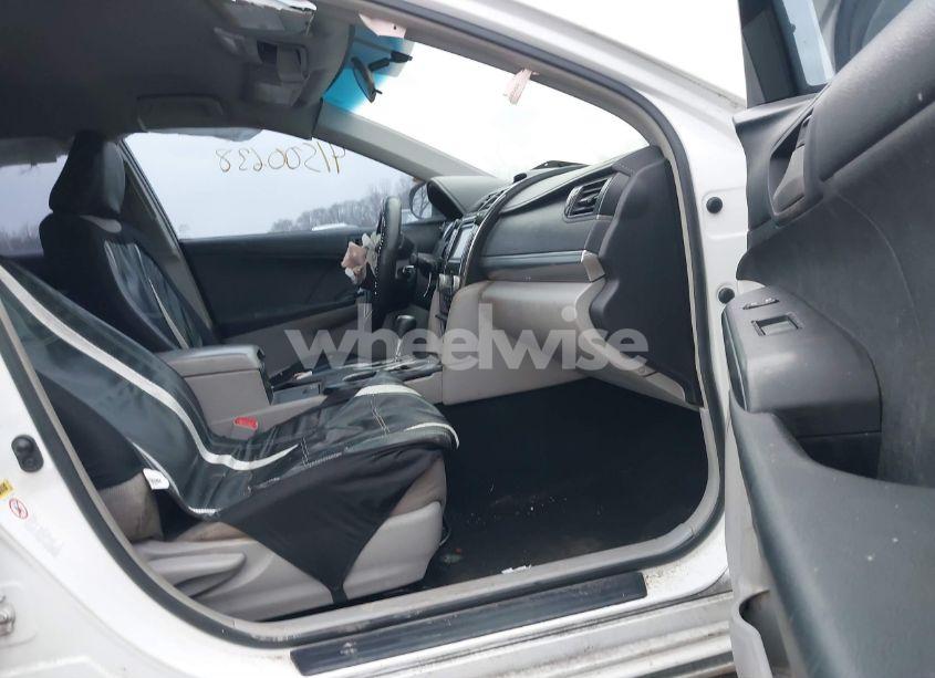 Photo 5 of 2012 Toyota Camry LE (VIN 4T1BF1FK7CU589076)