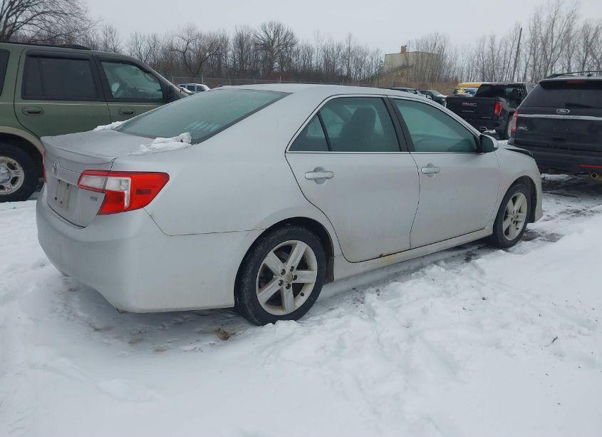 Photo 4 of 2012 Toyota Camry SE (VIN 4T1BF1FK7CU615594)
