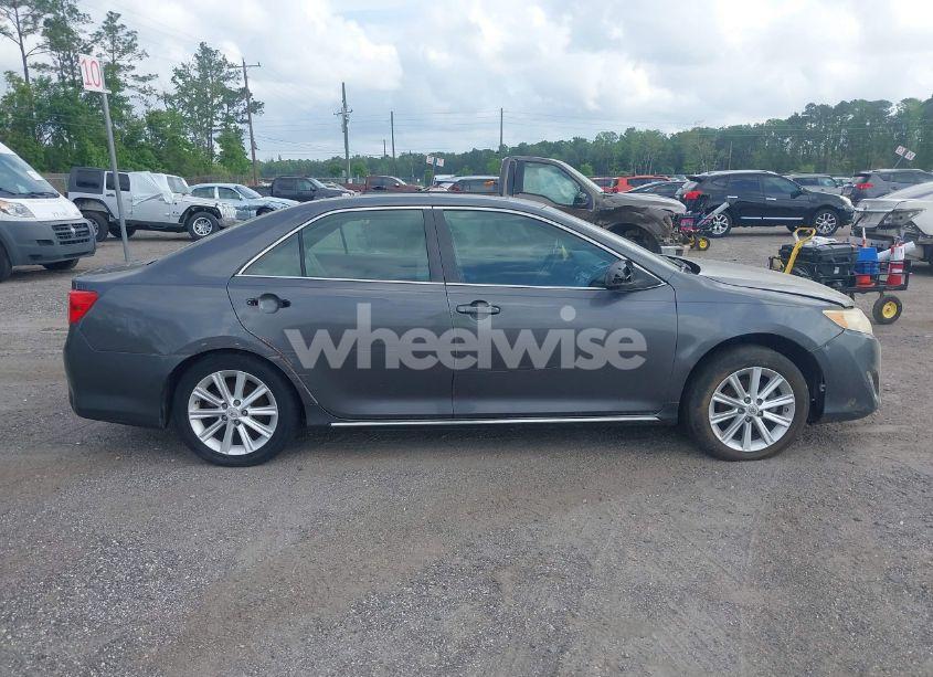 Photo 12 of 2013 Toyota Camry XLE (VIN 4T1BF1FK7DU214774)