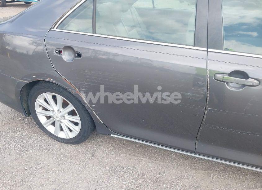 Photo 16 of 2013 Toyota Camry XLE (VIN 4T1BF1FK7DU214774)