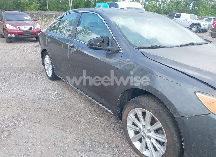 Photo 6 of 2013 Toyota Camry XLE (VIN 4T1BF1FK7DU214774)