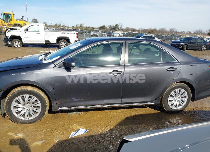 Photo 15 of 2013 Toyota Camry LE (VIN 4T1BF1FK7DU216668)