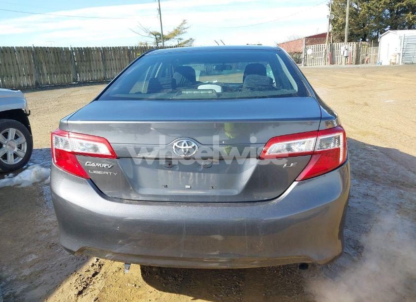 Photo 17 of 2013 Toyota Camry LE (VIN 4T1BF1FK7DU216668)