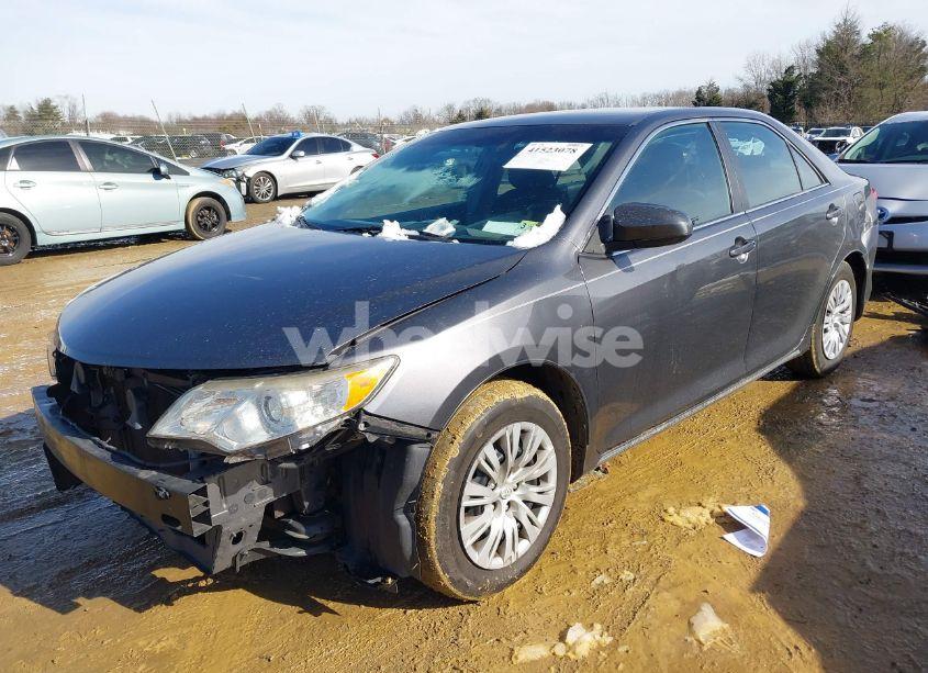 Photo 2 of 2013 Toyota Camry LE (VIN 4T1BF1FK7DU216668)