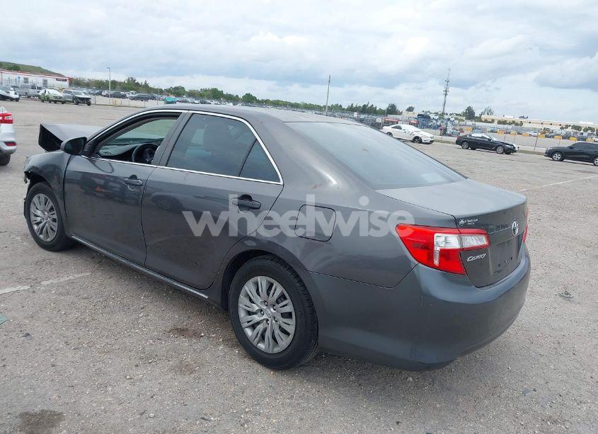 Photo 3 of 2013 Toyota Camry LE (VIN 4T1BF1FK7DU237679)